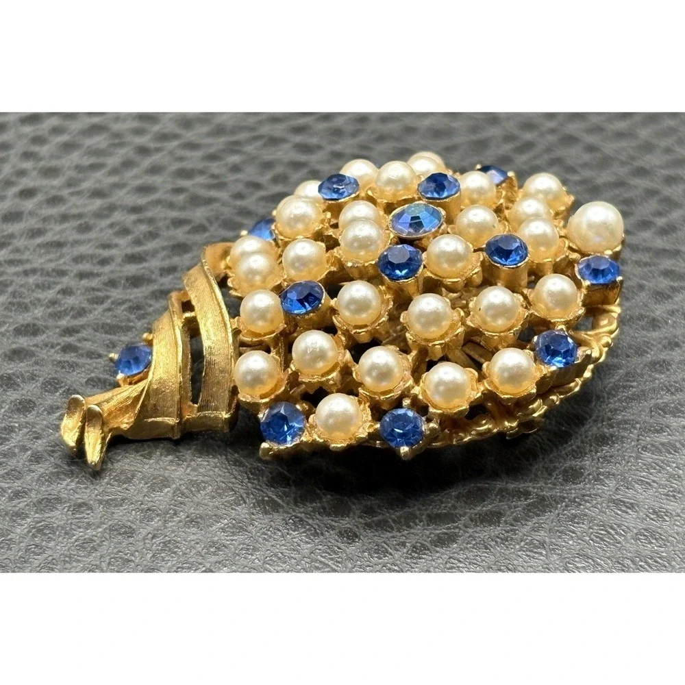 Vintage Gold Tone Blue Rhinestone Faux Pearl Brooch Pin Floral Statement